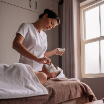ASCP member performs a treatment