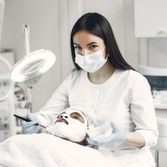 ASCP member performs consultation